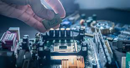 6 Things to Consider While Choosing the Right PCB Manufacturer